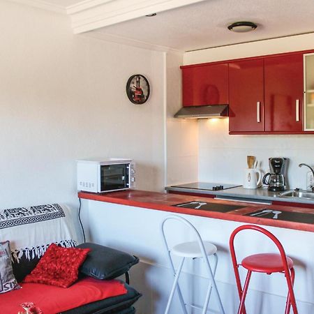 1 Bedroom Gorgeous Apartment In 로잘레스 외부 사진
