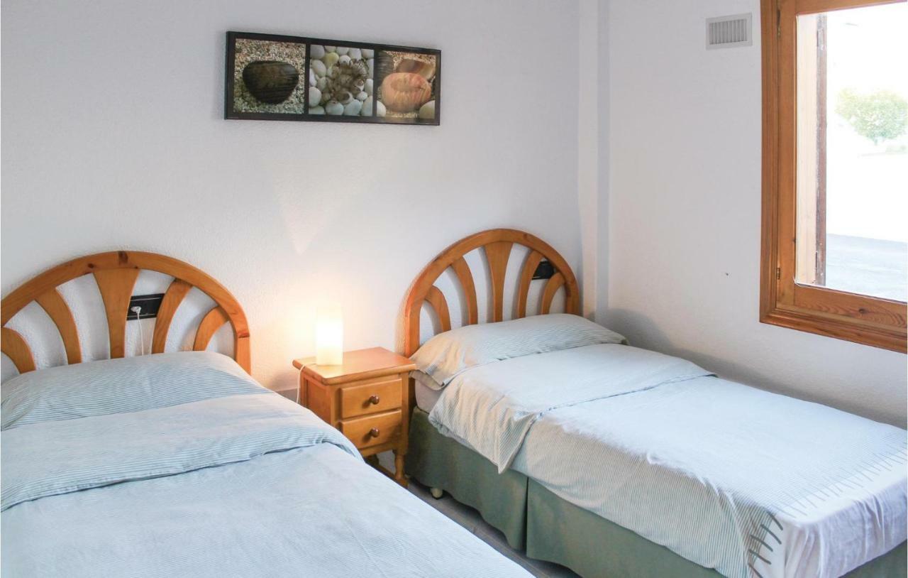 1 Bedroom Gorgeous Apartment In 로잘레스 외부 사진